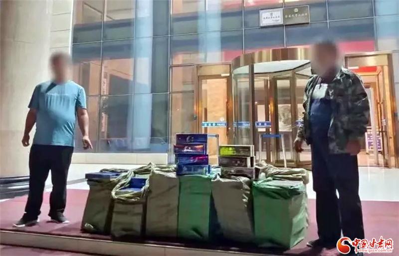 黄金白银，家庭存储哪个更优？