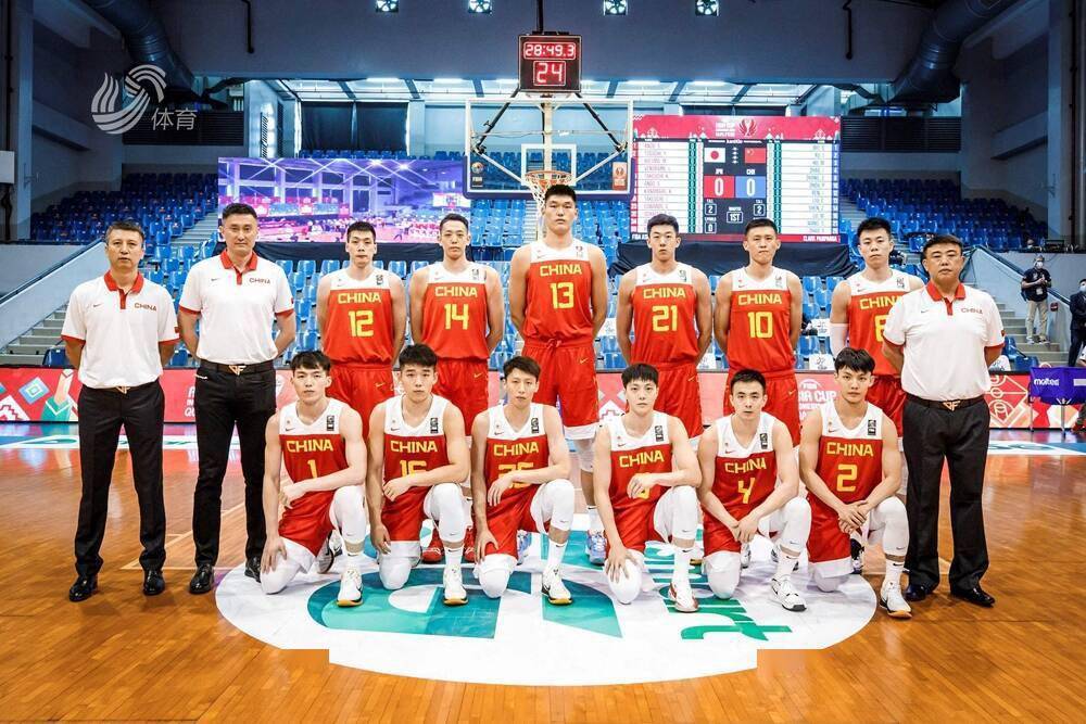 2022男篮亚洲杯预选赛直播，激情四溢的赛场瞬间，不容错过的视觉盛宴