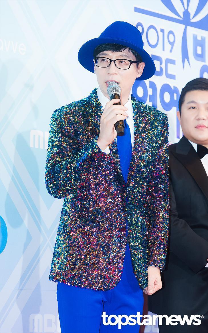 今晚足球赛事直播时间，万众瞩目的热血对决即将上演