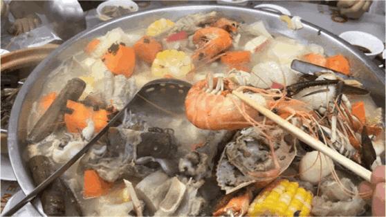 澳门宝典资料20XX年—探索澳门的文化与历史之旅澳门宝典资料2022年下载客户端v9.9.9-暖光手游
