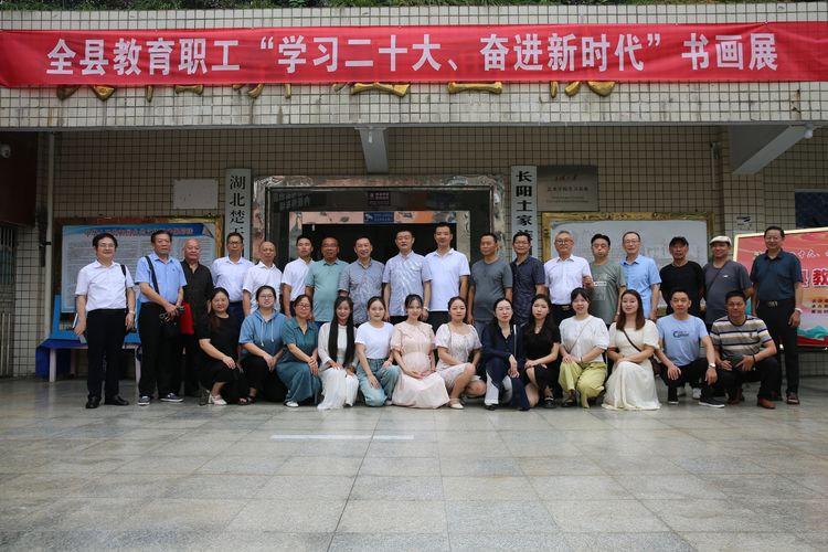 香港203年精准资料深度解析香港2023精准资料全年免费
